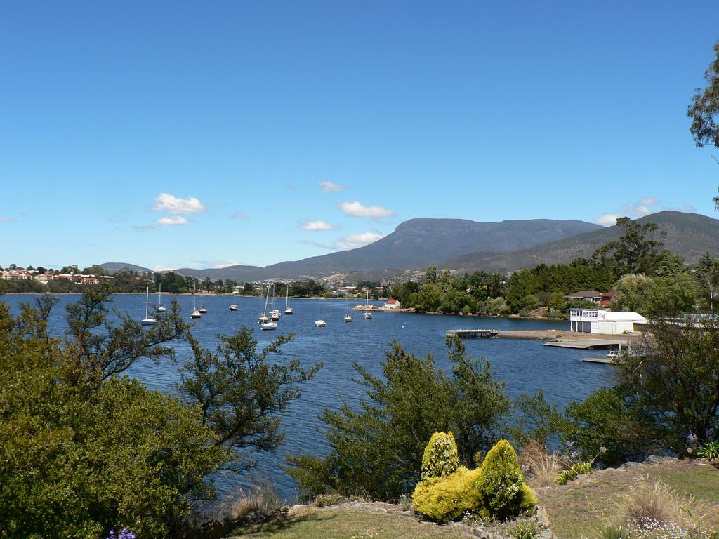 Вилла Derwent Retreat Austins Ferry Экстерьер фото